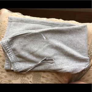 Nike Grey Club Swoosh Men’s Sweatpants Size L